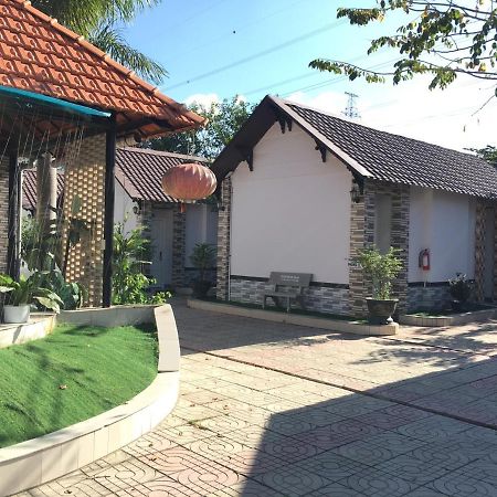 Nha Nghi Tran Duc Aparthotel Phú Mỹ Екстериор снимка