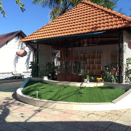 Nha Nghi Tran Duc Aparthotel Phú Mỹ Екстериор снимка