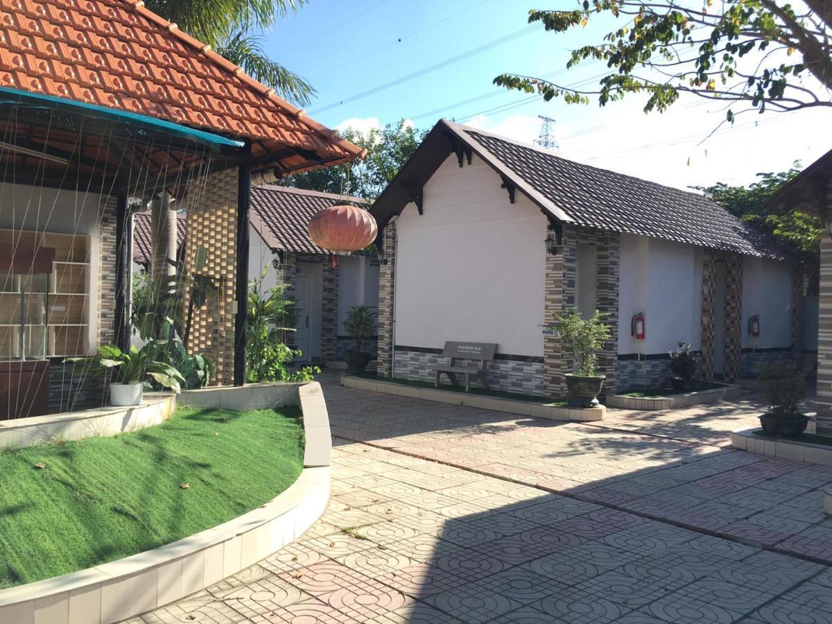 Nha Nghi Tran Duc Aparthotel Phú Mỹ Екстериор снимка