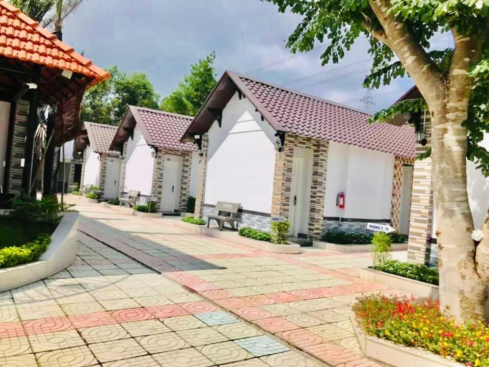 Nha Nghi Tran Duc Aparthotel Phú Mỹ Екстериор снимка